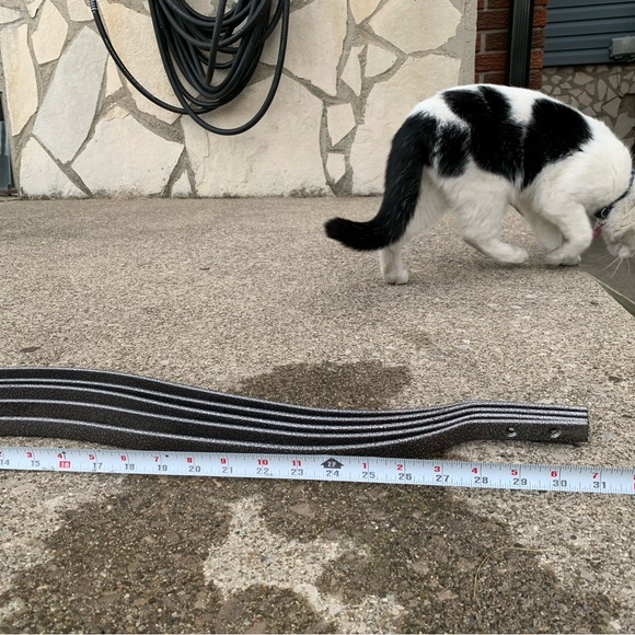 SOLD⭐️NEW PRICE⭐️6 Packs of 5 METAL PORCH PICKETS made in 🇨🇦 30 unused pieces - Picture 9 of 11